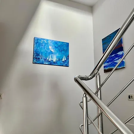 Apartman Lola's House