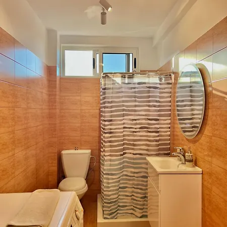 Lola's House Apartment *